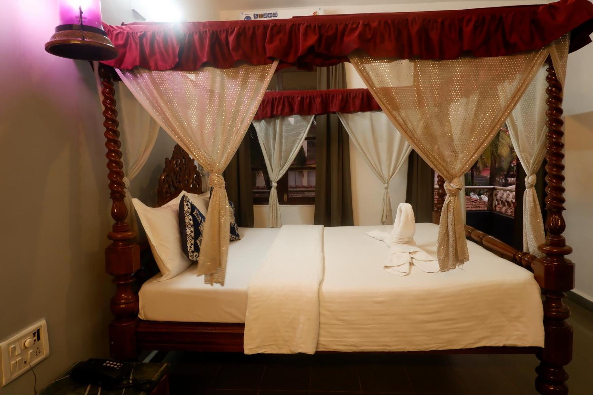 Falcon Resorts Calangute Esterno foto